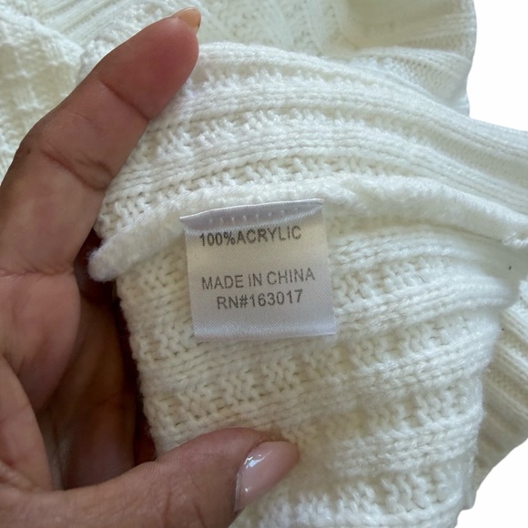 Princess Polly cream Sweater vest size medium - Picture 4 of 5